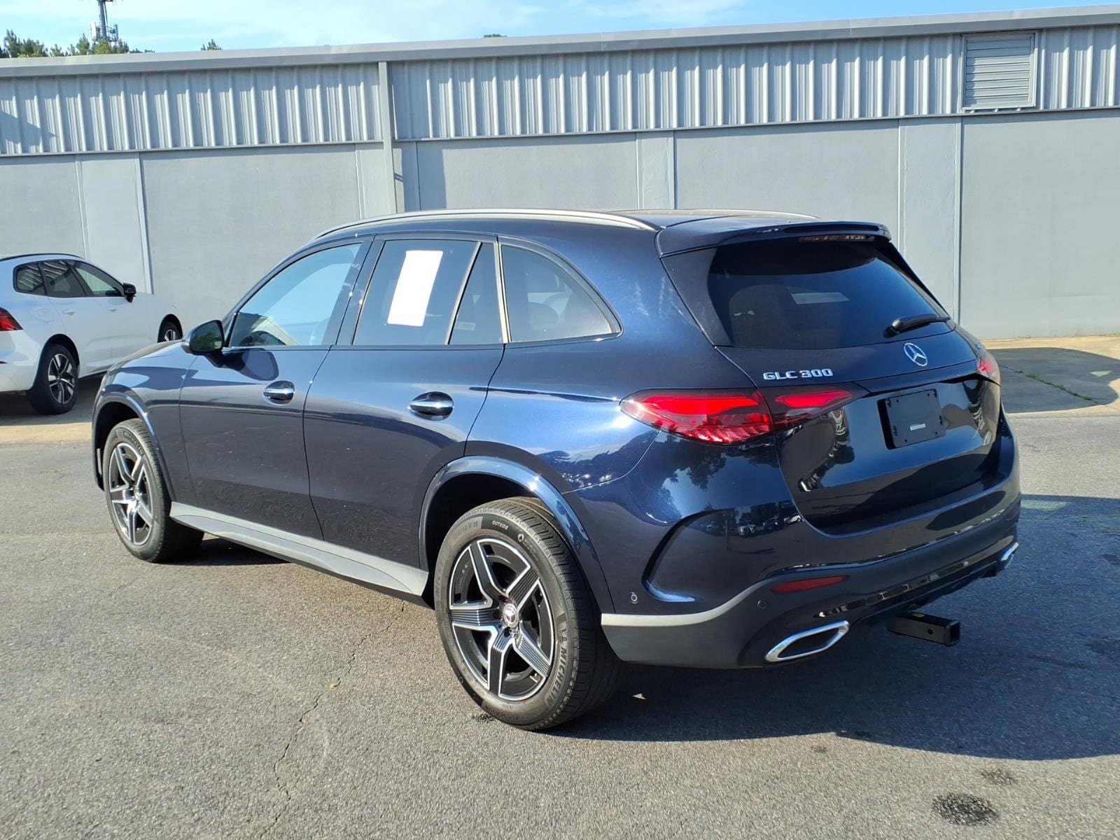 Used 2023 Mercedes-Benz GLC 300 4MATIC image 5