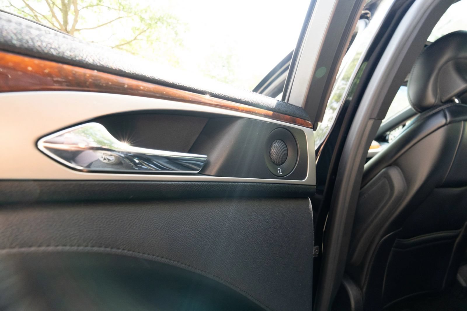 Used 2019 Lincoln MKZ Reserve w/ Reserve Plus Package AWD/4WD image 25