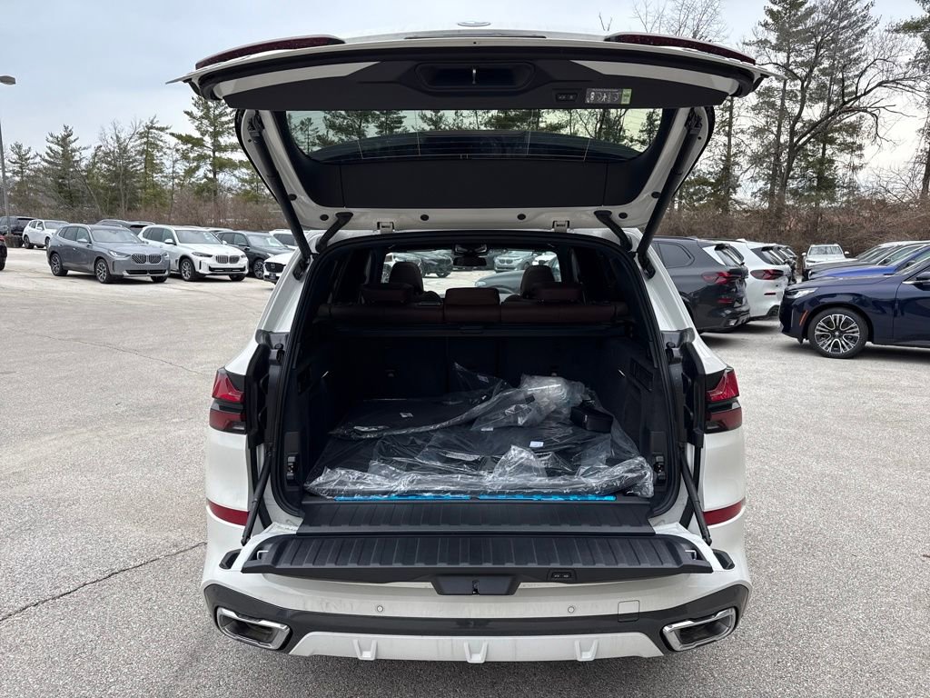 New 2026 BMW X5 xDrive50e image 23
