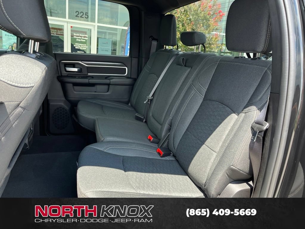 New 2026 RAM 3500 Big Horn AWD/4WD image 16