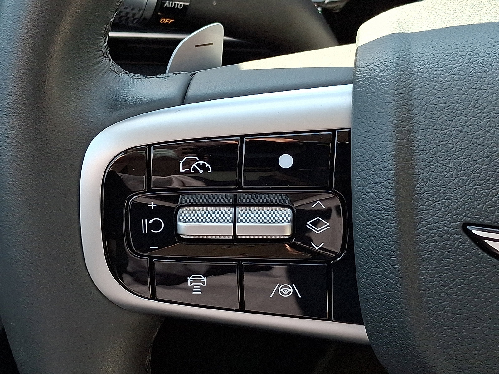 Used 2025 Genesis GV80 2.5T Standard image 21