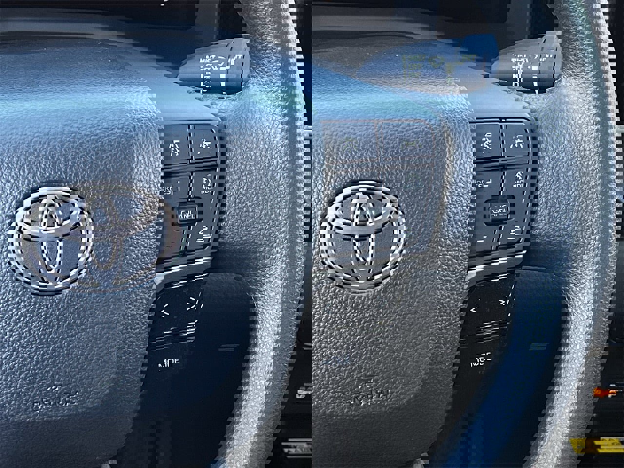 Used 2025 Toyota Camry LE image 14