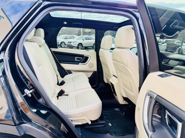 Used 2018 Land Rover Discovery Sport HSE Luxury image 20