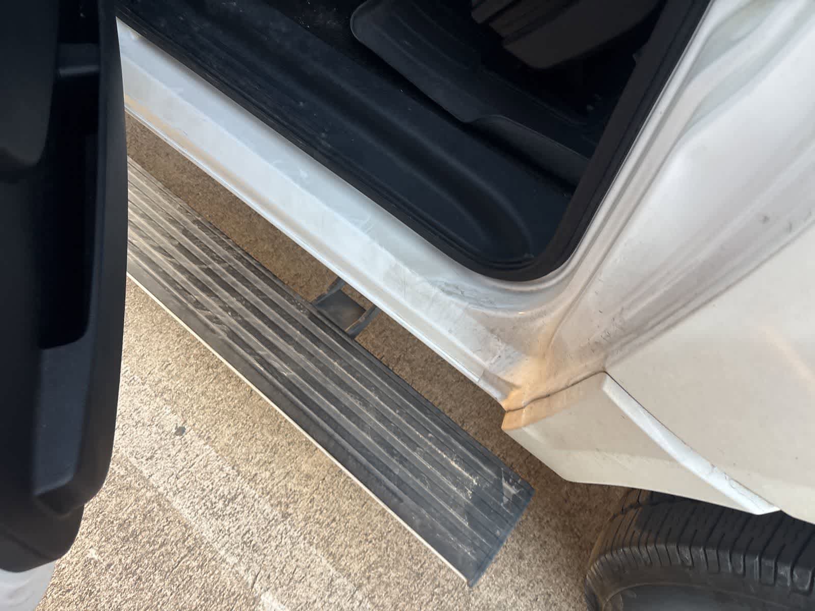 Used 2016 Lincoln Navigator L Select RWD image 17