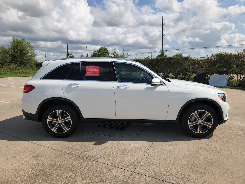 Used 2017 Mercedes-Benz GLC 300 image 4