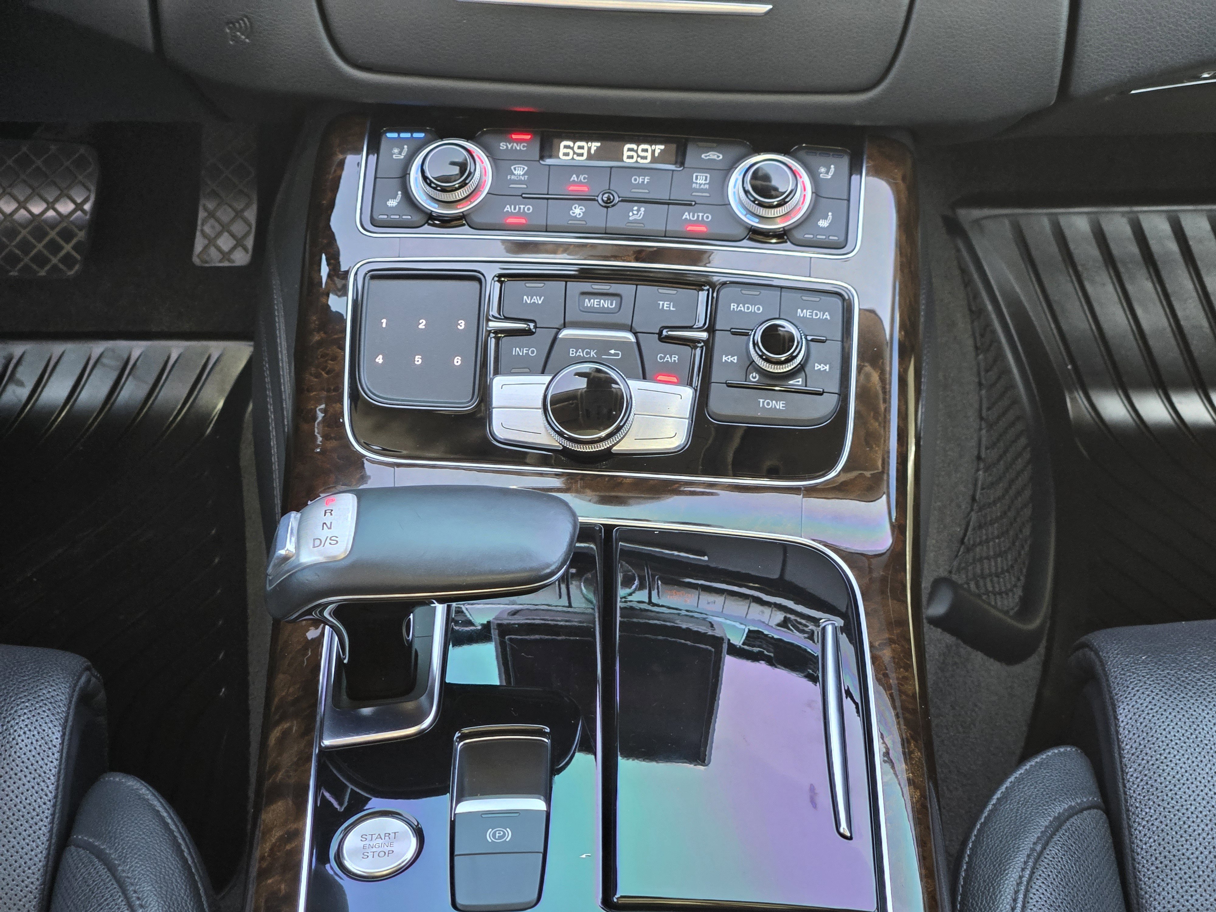 Used 2015 Audi A8 L 4.0T w/ Premium Package image 28