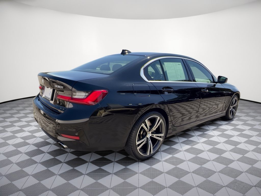 Used 2021 BMW 330i Sedan w/ Convenience Package (ZC2) RWD image 9