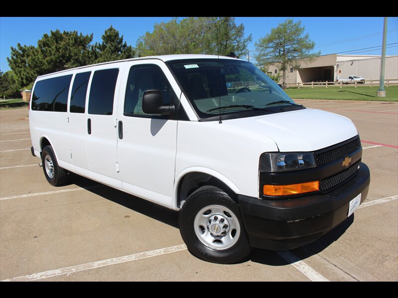 Used 2024 Chevrolet Express 3500 LS RWD image 7