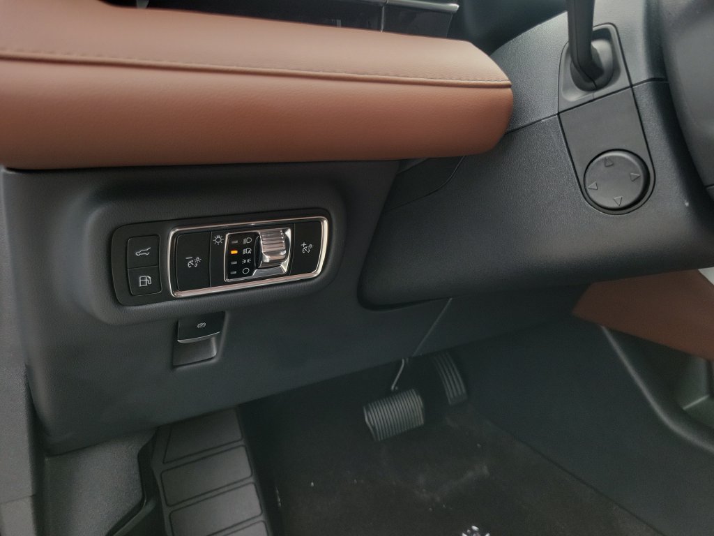 Certified 2026 Lincoln Nautilus Reserve AWD/4WD image 17