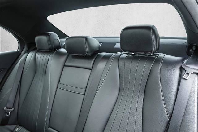 Used 2023 Mercedes-Benz E 350 4MATIC Sedan image 22