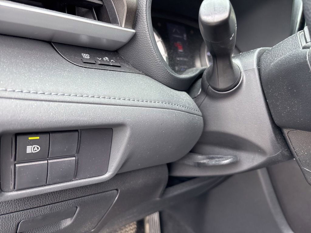 Used 2022 Toyota Highlander L FWD image 10