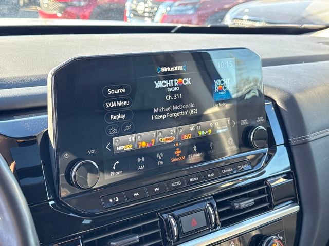 Used 2024 Nissan Pathfinder Platinum w/ Cargo Package image 19