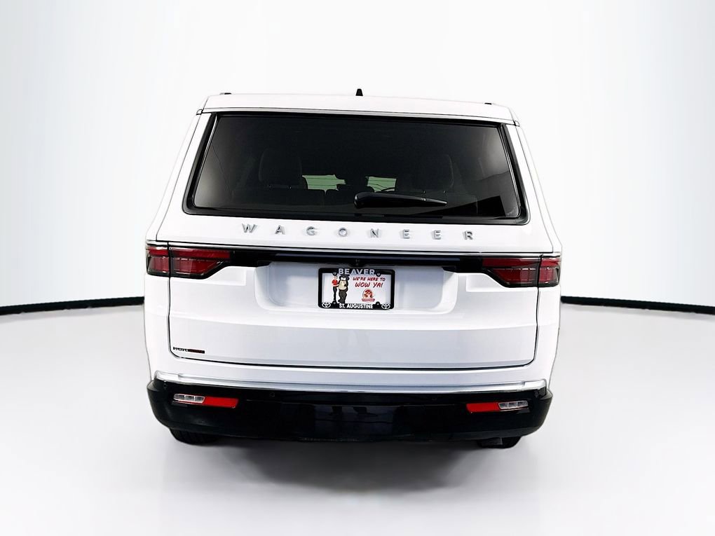 Used 2025 Jeep Wagoneer Series II w/ 8-Passenger Seating Package image 8