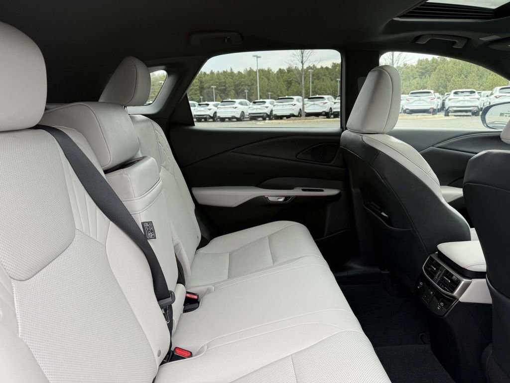 Used 2024 Lexus RX 350 Premium w/ Convenience Package image 15