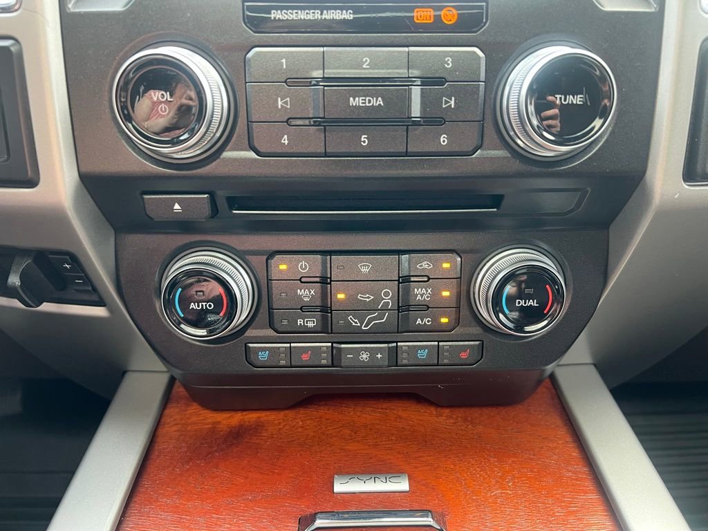 Used 2017 Ford F450 King Ranch w/ King Ranch Ultimate Package AWD/4WD image 34