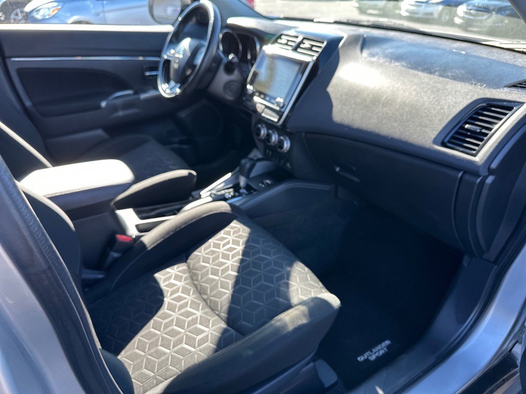 Used 2021 Mitsubishi Outlander Sport SE image 19