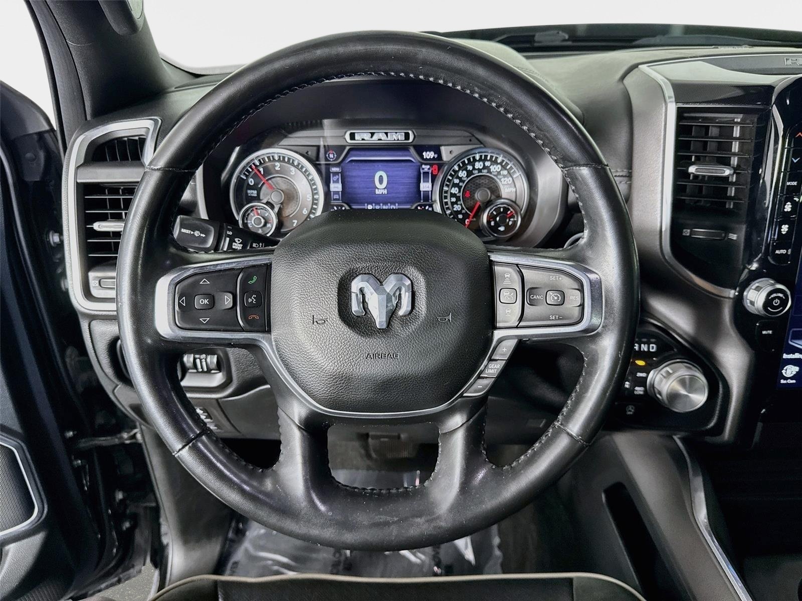 Used 2021 RAM 1500 Laramie AWD/4WD image 12