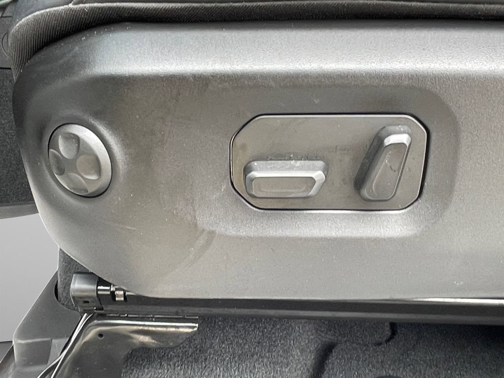 Used 2024 Jeep Wrangler Unlimited Rubicon AWD/4WD image 21