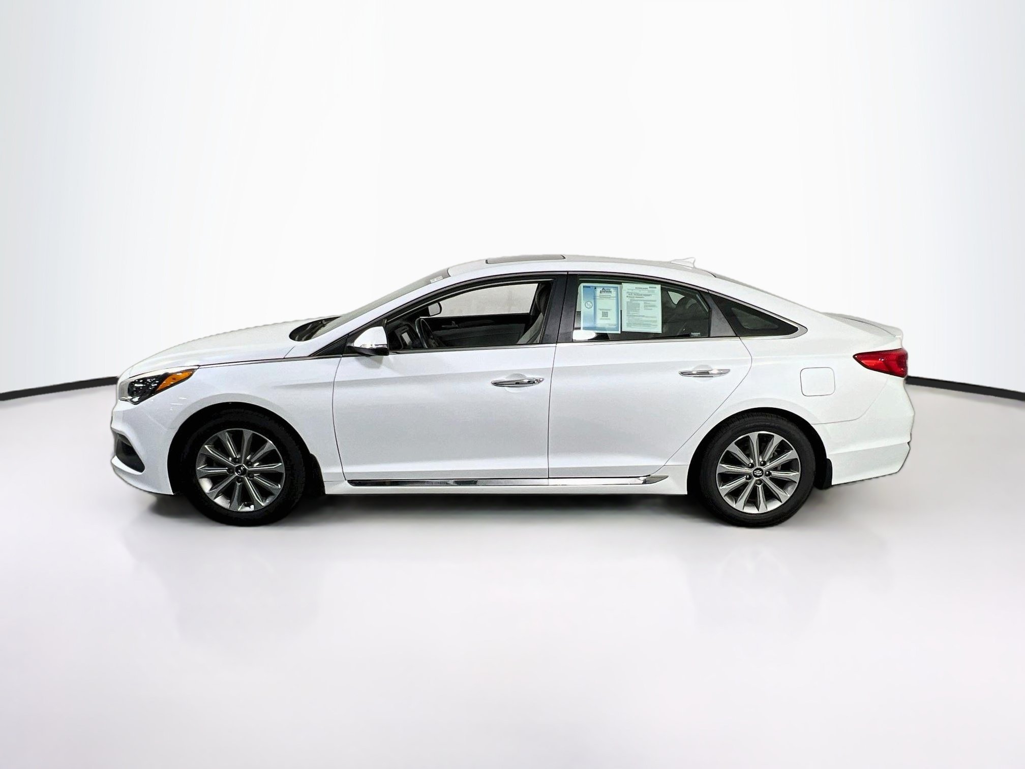 Used 2016 Hyundai Sonata Limited w/ Cargo Package FWD image 8