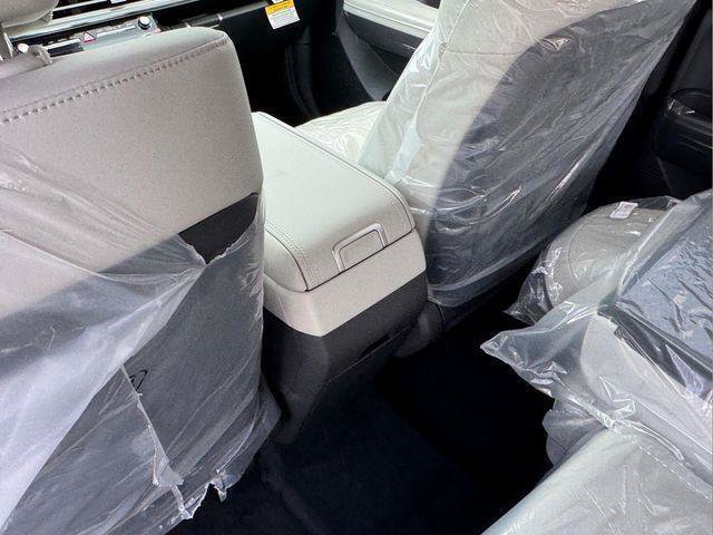 New 2026 Hyundai Santa Fe SEL FWD image 16