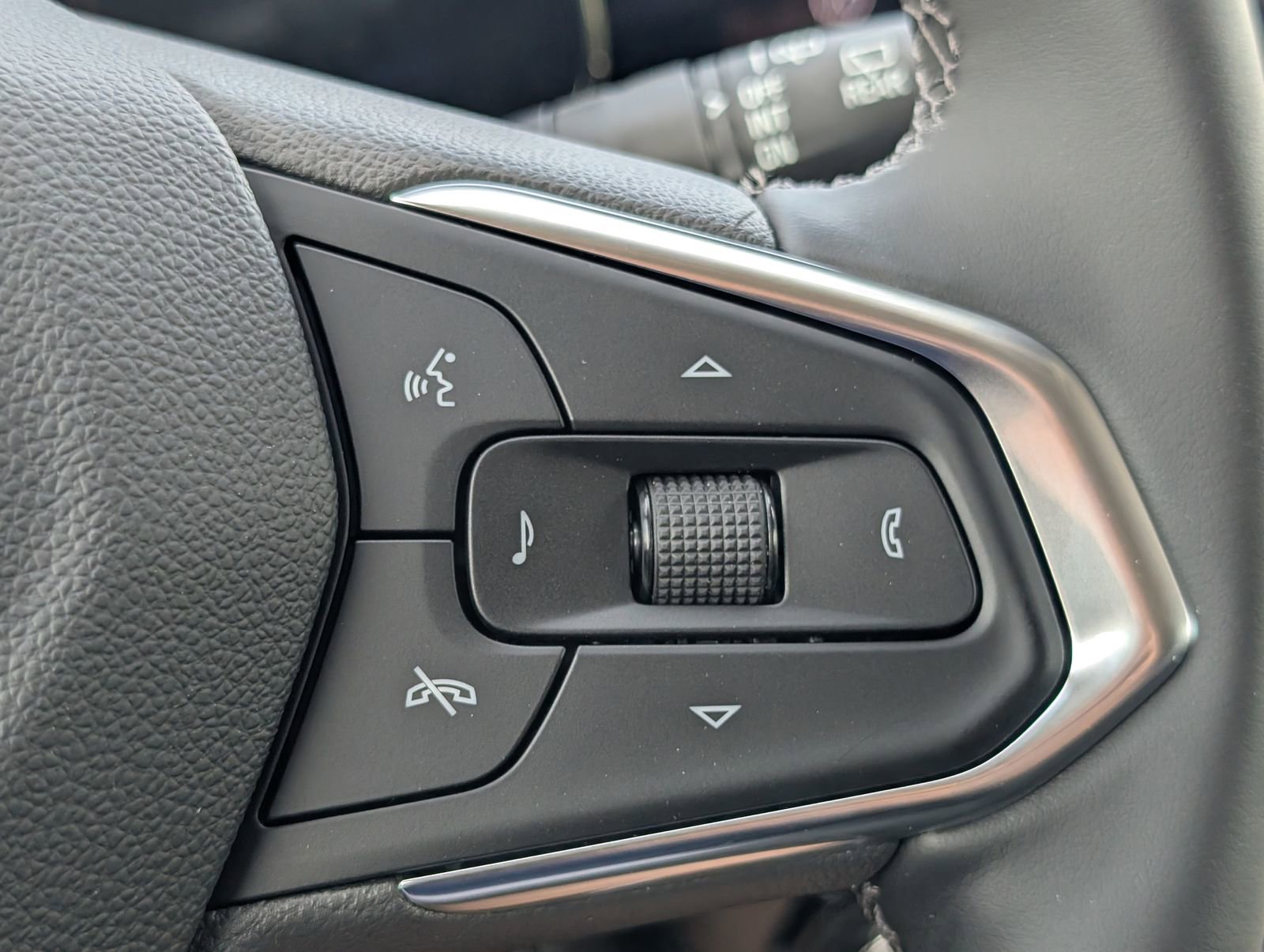 New 2026 Chevrolet Trax LT image 16