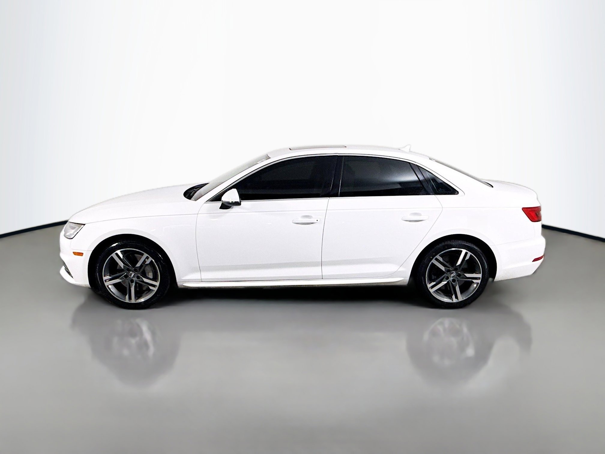 Used 2017 Audi A4 2.0T Premium Plus w/ Premium Plus Package image 6