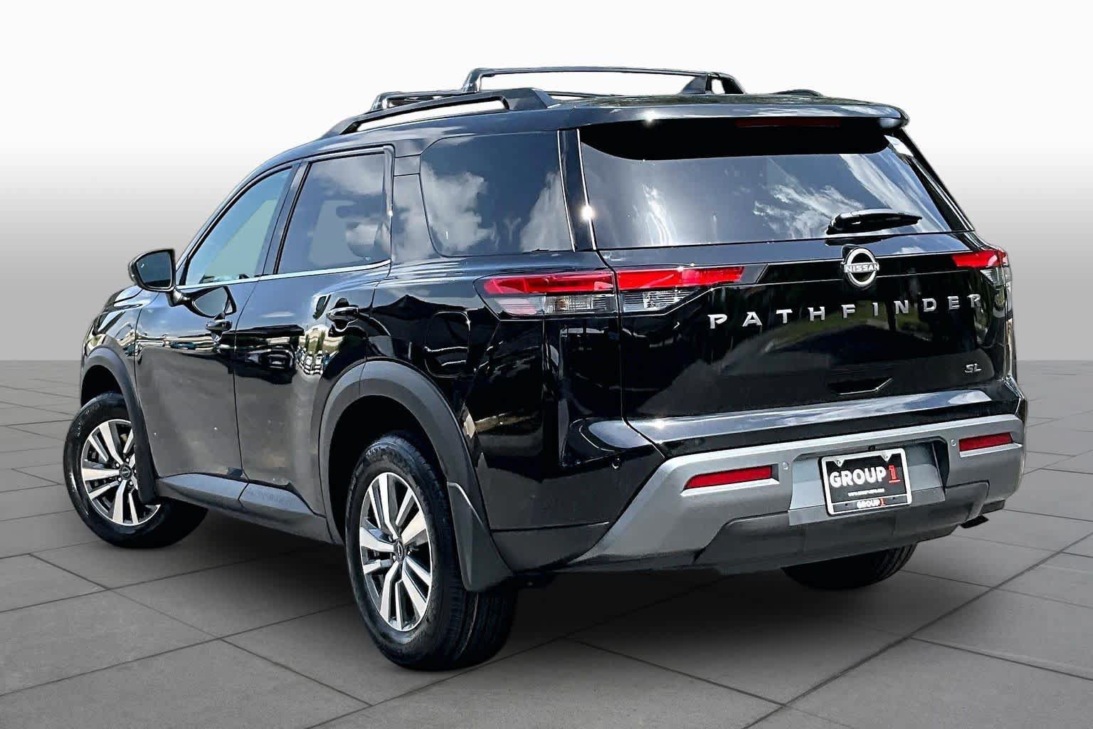 New 2026 Nissan Pathfinder SL FWD image 12