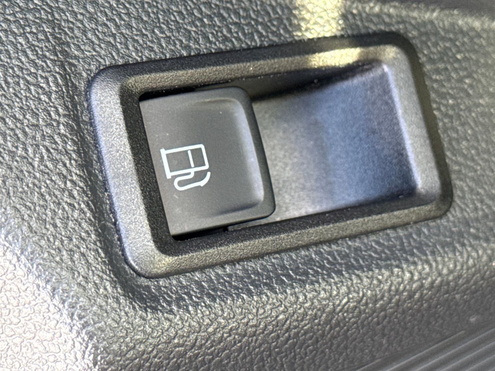 Certified 2023 Volkswagen Taos S image 29