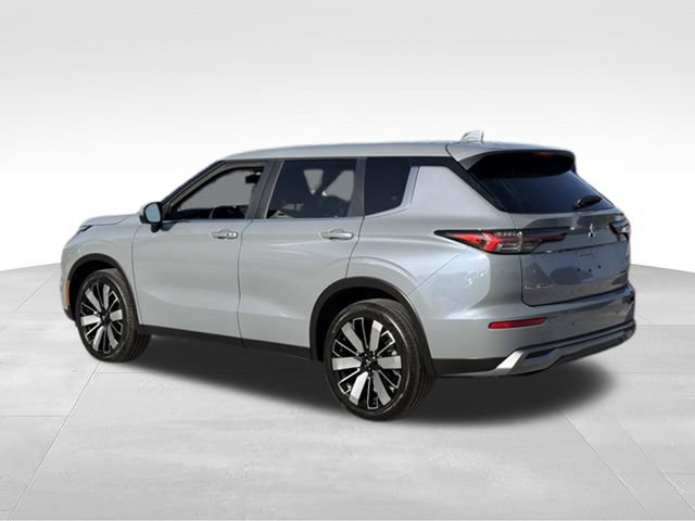 Used 2026 Mitsubishi Outlander SE FWD video 3