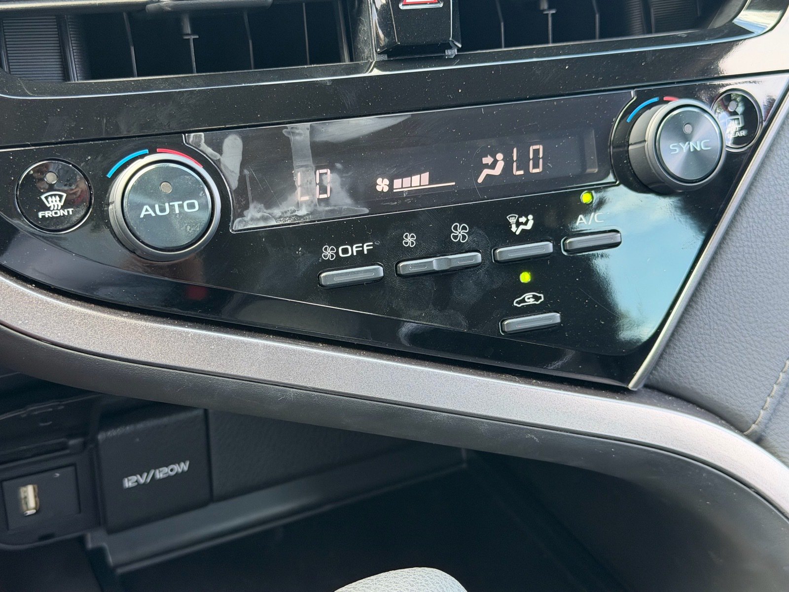 Used 2023 Toyota Camry LE FWD image 23