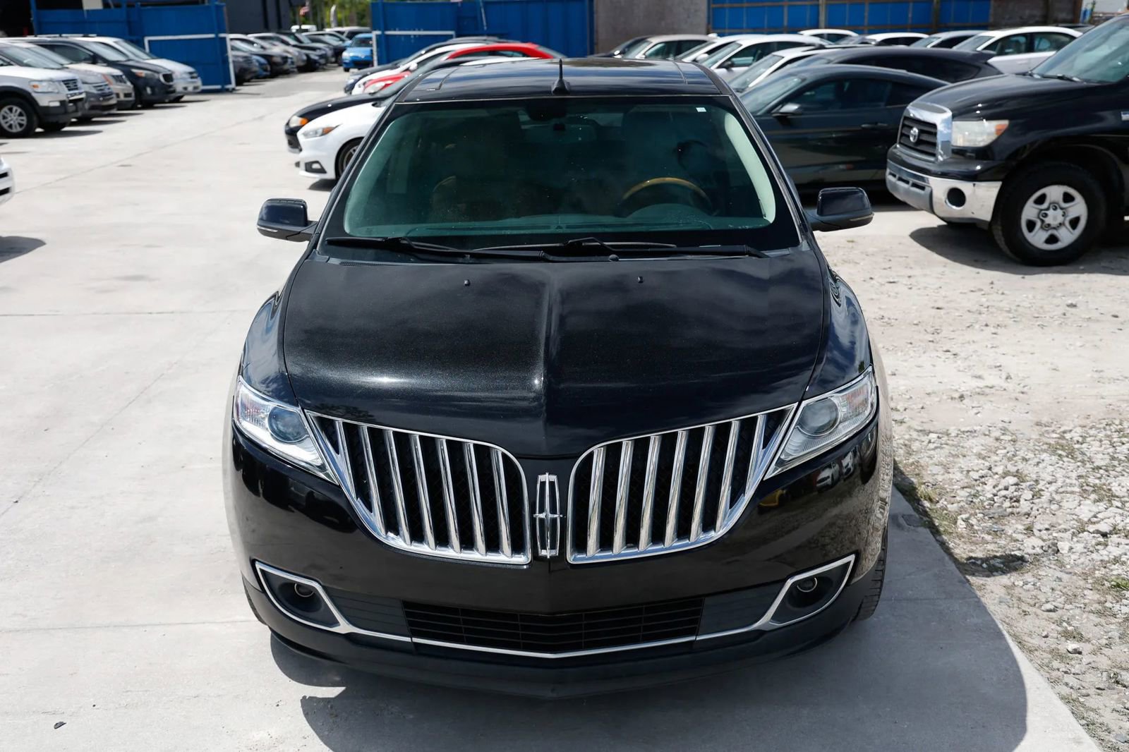 Used 2013 Lincoln MKX FWD image 11