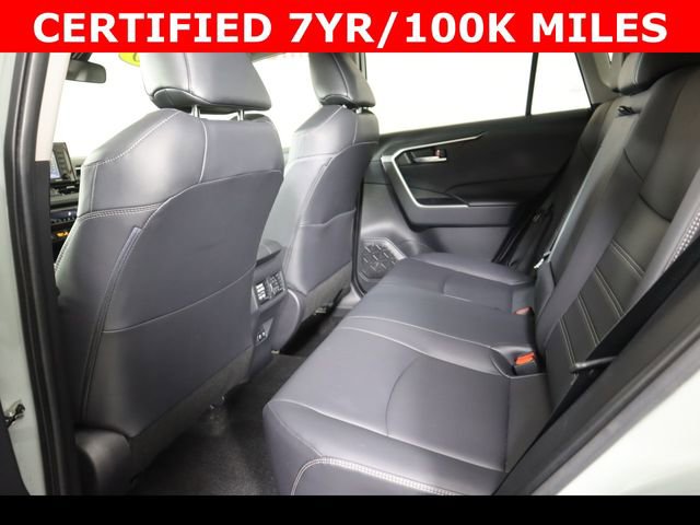 Used 2020 Toyota RAV4 XLE Premium image 18