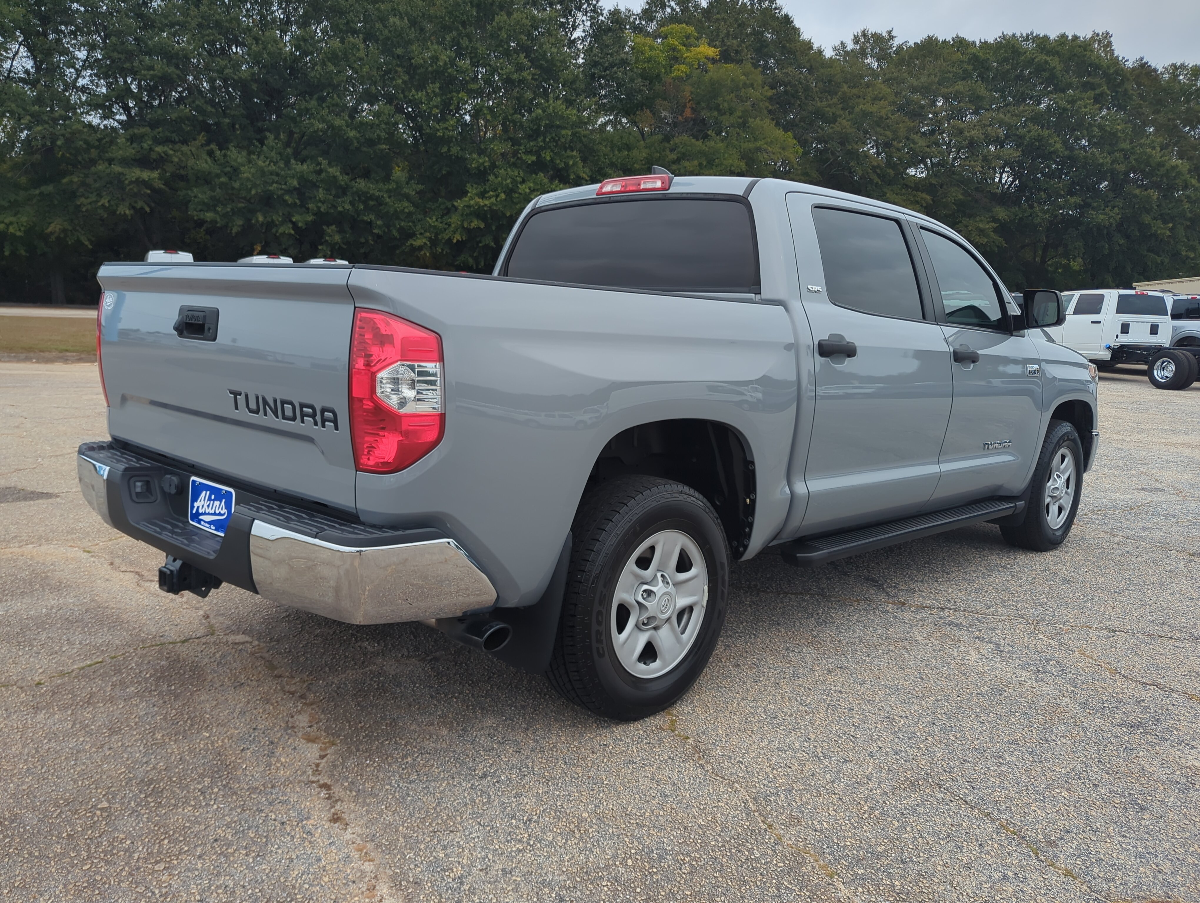 Used 2021 Toyota Tundra SR5 RWD image 3