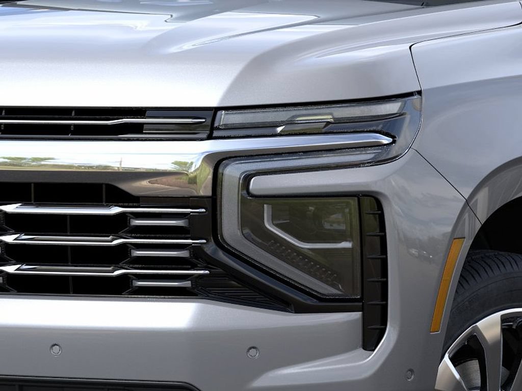 New 2026 Chevrolet Suburban Premier w/ Sun And Tow Package AWD/4WD image 10