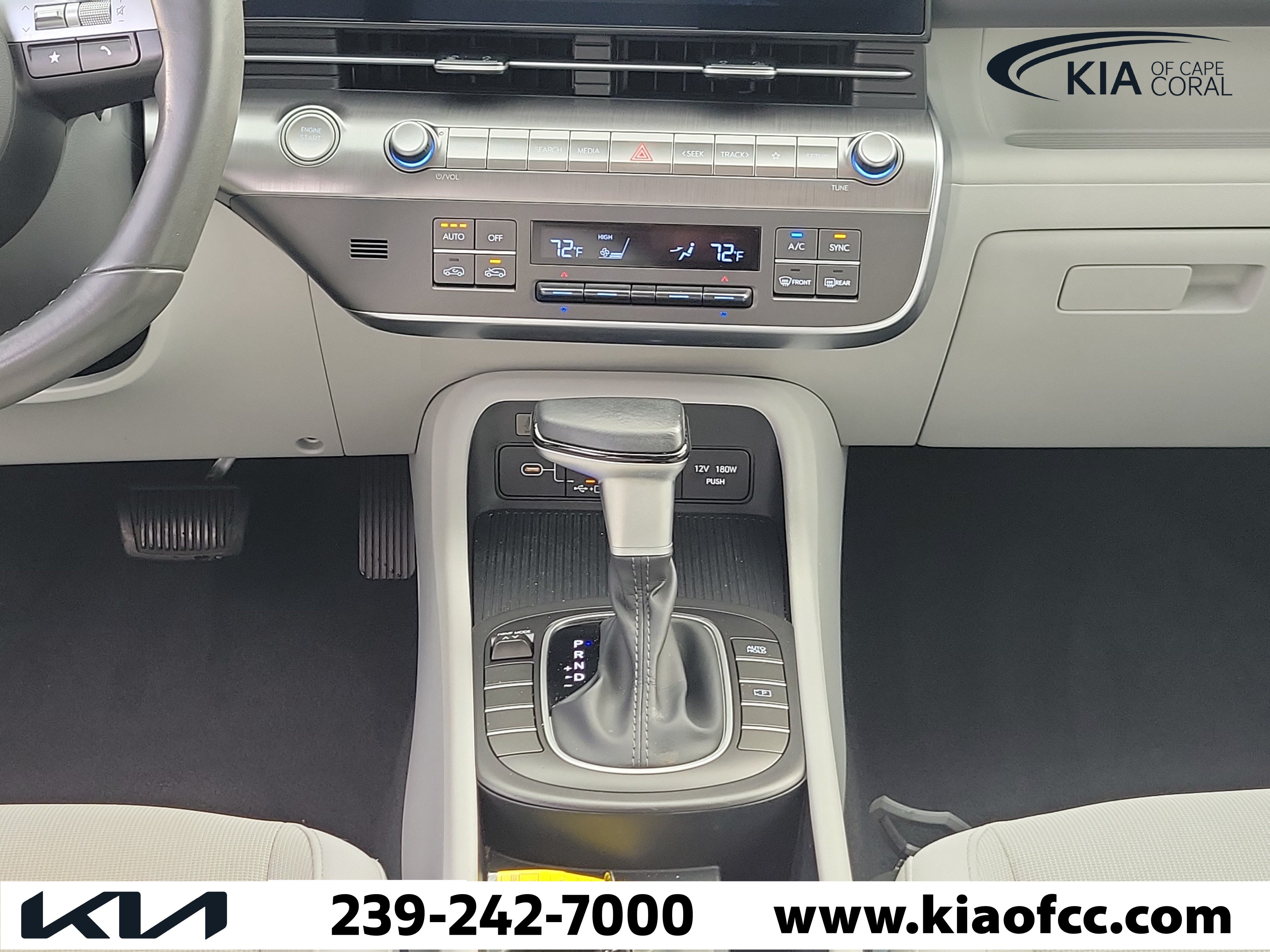Used 2024 Hyundai Kona SEL FWD image 19
