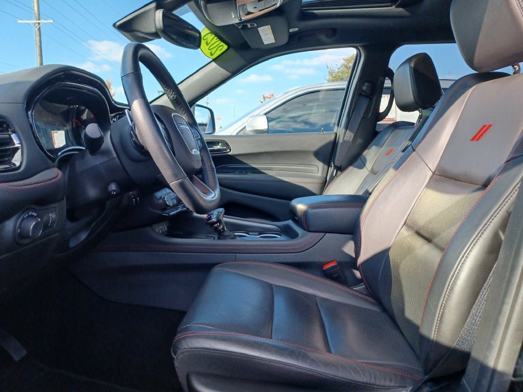 Used 2025 Dodge Durango R/T w/ Blacktop Package AWD/4WD image 5