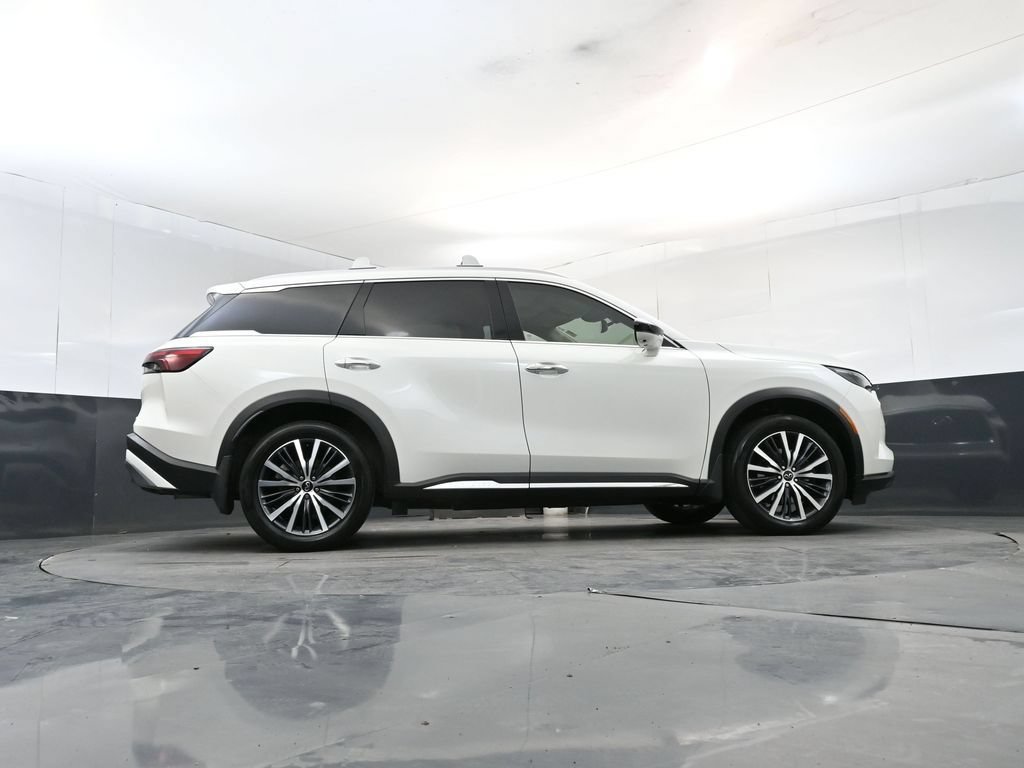Used 2025 INFINITI QX60 Sensory w/ Vision Package AWD/4WD image 24