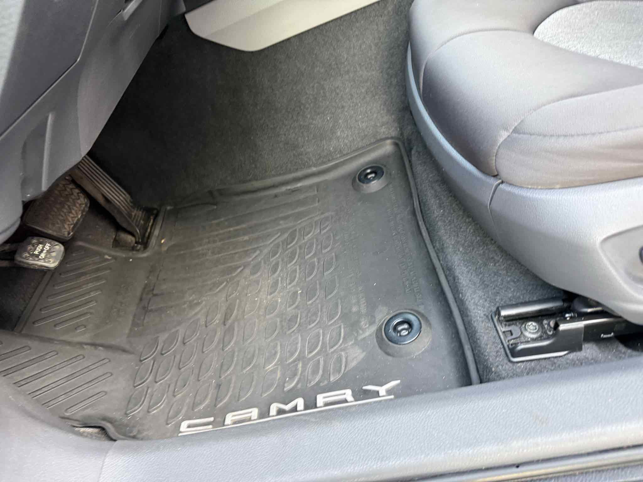 Used 2019 Toyota Camry LE image 84