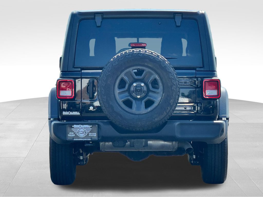 Used 2022 Jeep Wrangler Unlimited Sport AWD/4WD image 6