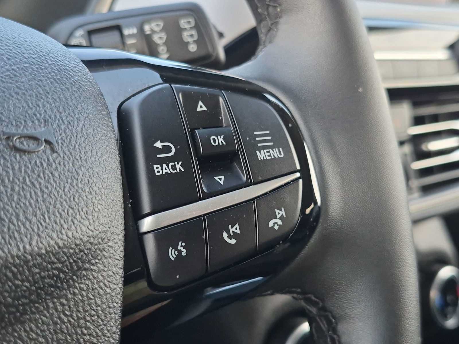 Used 2022 Ford Escape SEL w/ Technology Package AWD/4WD image 23