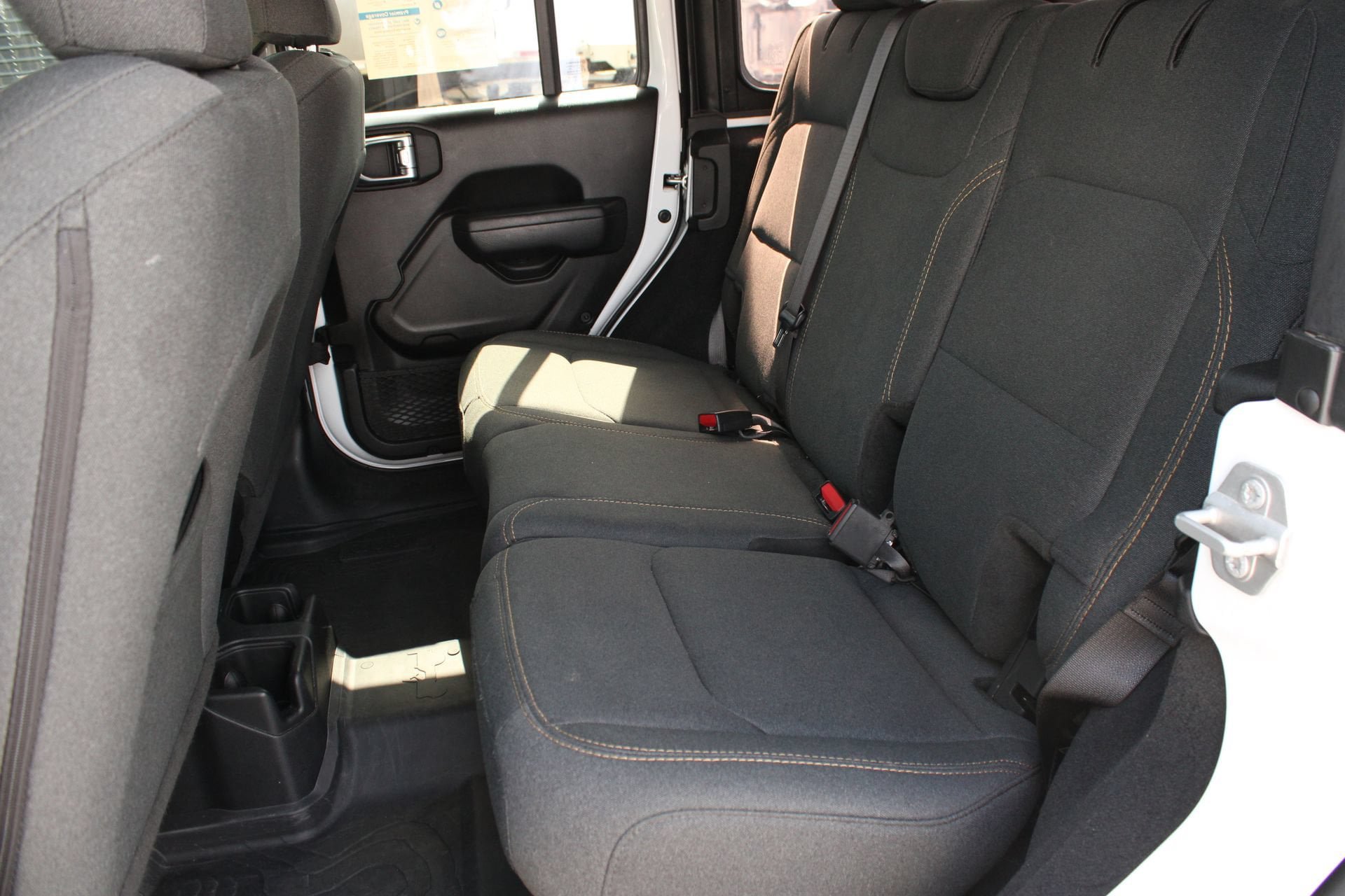 Used 2025 Jeep Wrangler Unlimited Sport AWD/4WD image 17
