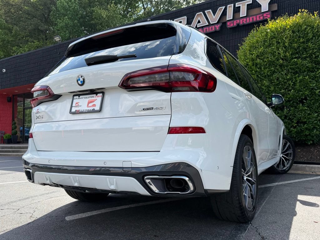 Used 2022 BMW X5 xDrive40i w/ M Sport Package AWD/4WD image 13