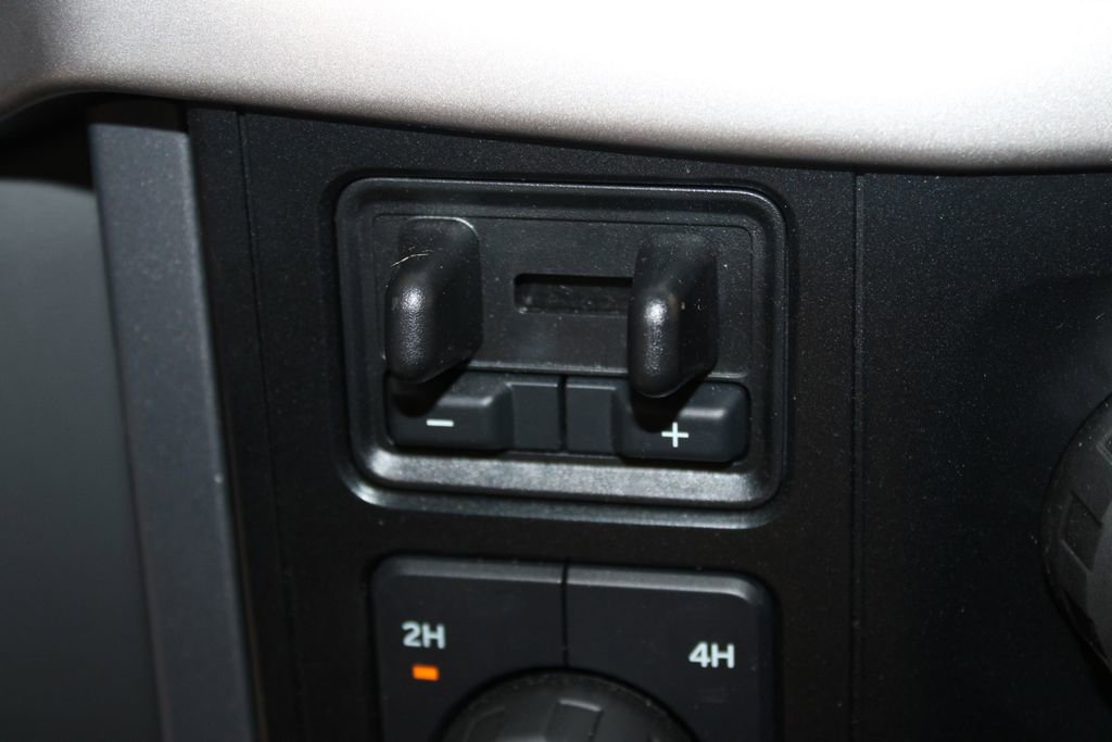 Used 2023 Ford F150 XLT w/ Trailer Tow Package image 41