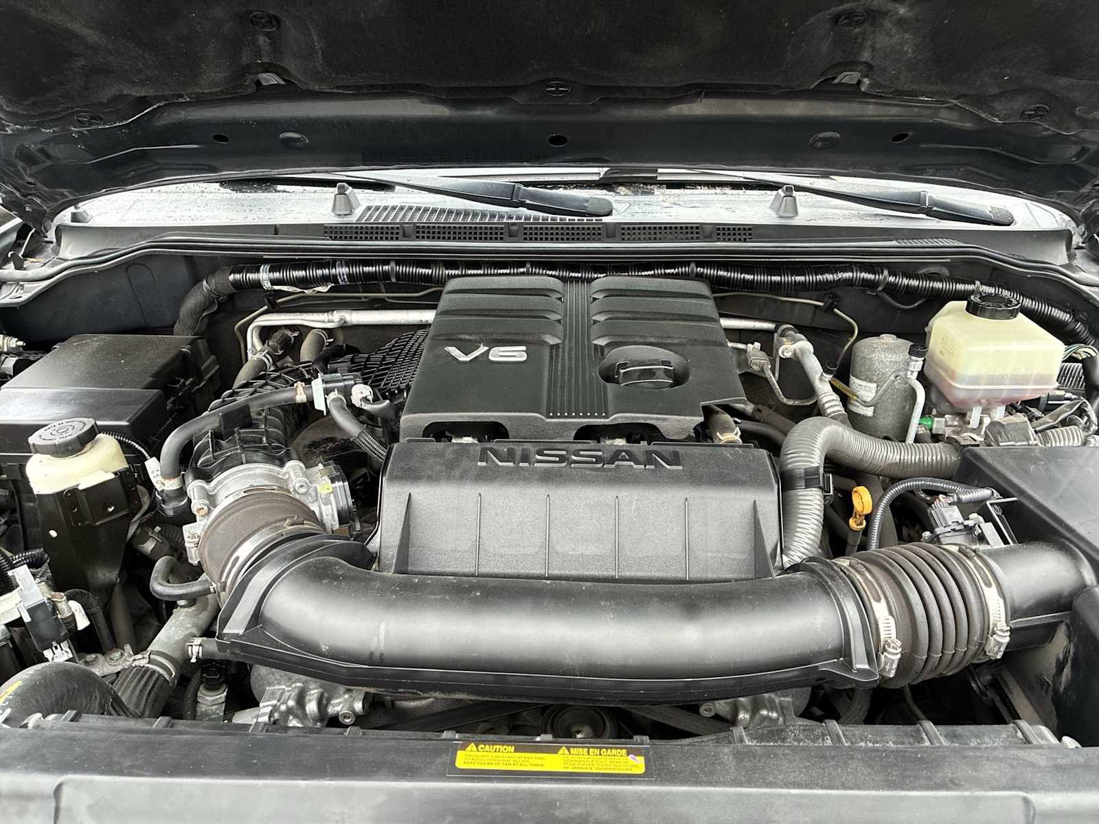 Used 2020 Nissan Frontier PRO-4X w/ Pro-4x Utility Package image 18