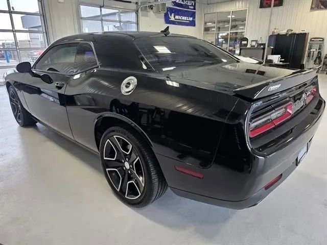 Used 2015 Dodge Challenger R/T w/ Quick Order Package 28B R/T image 5