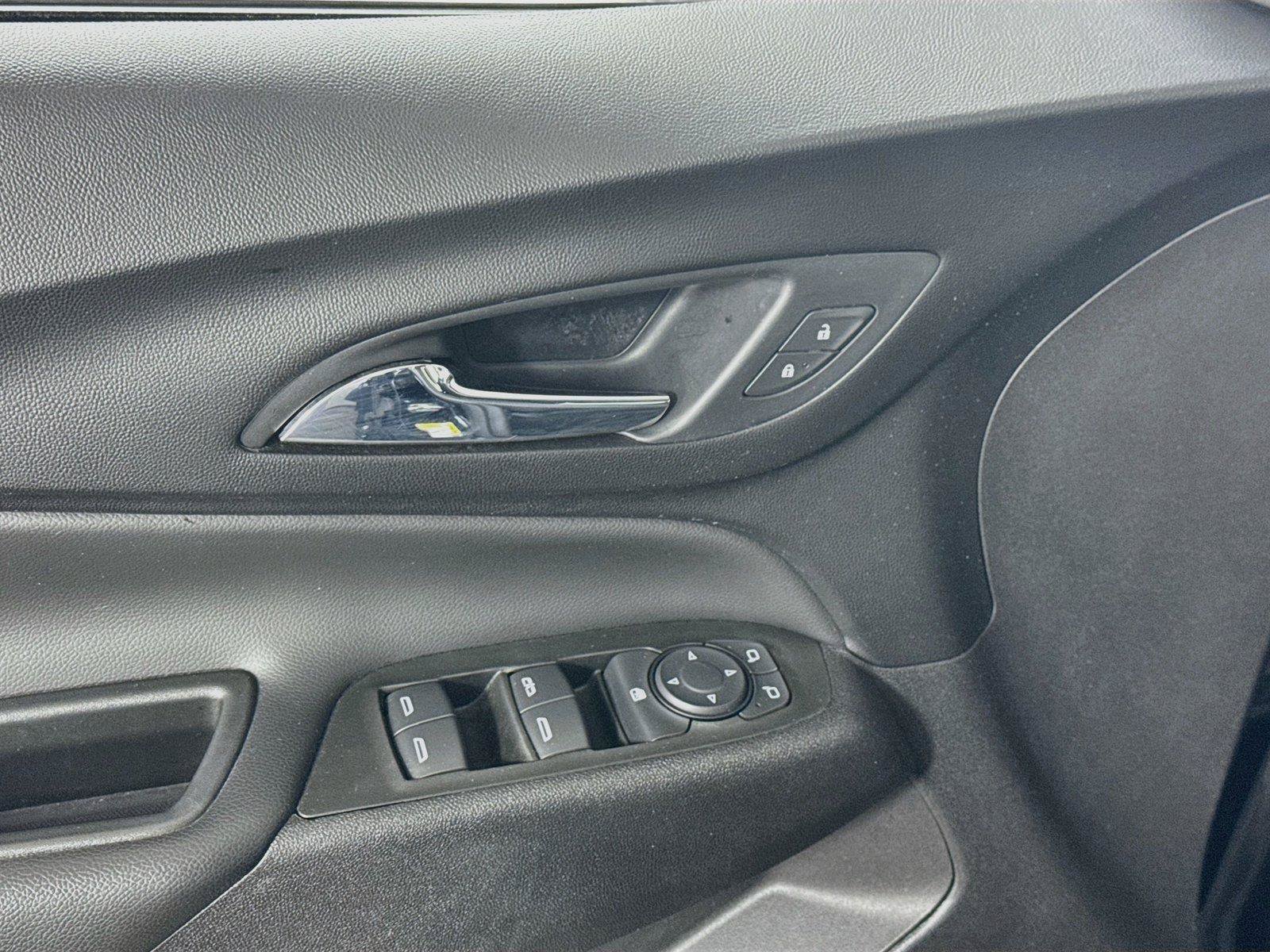 Used 2021 Chevrolet Equinox LT AWD/4WD image 11