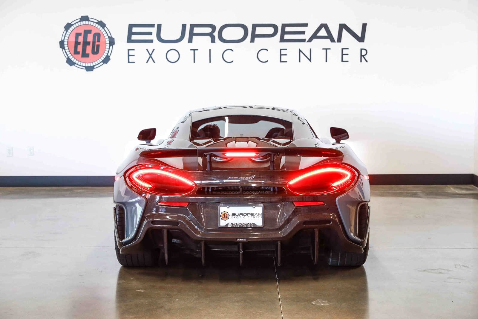 Used 2019 McLaren 600LT RWD image 11