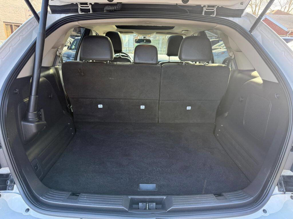 Used 2013 Ford Edge Sport w/ Driver Entry Pkg image 9