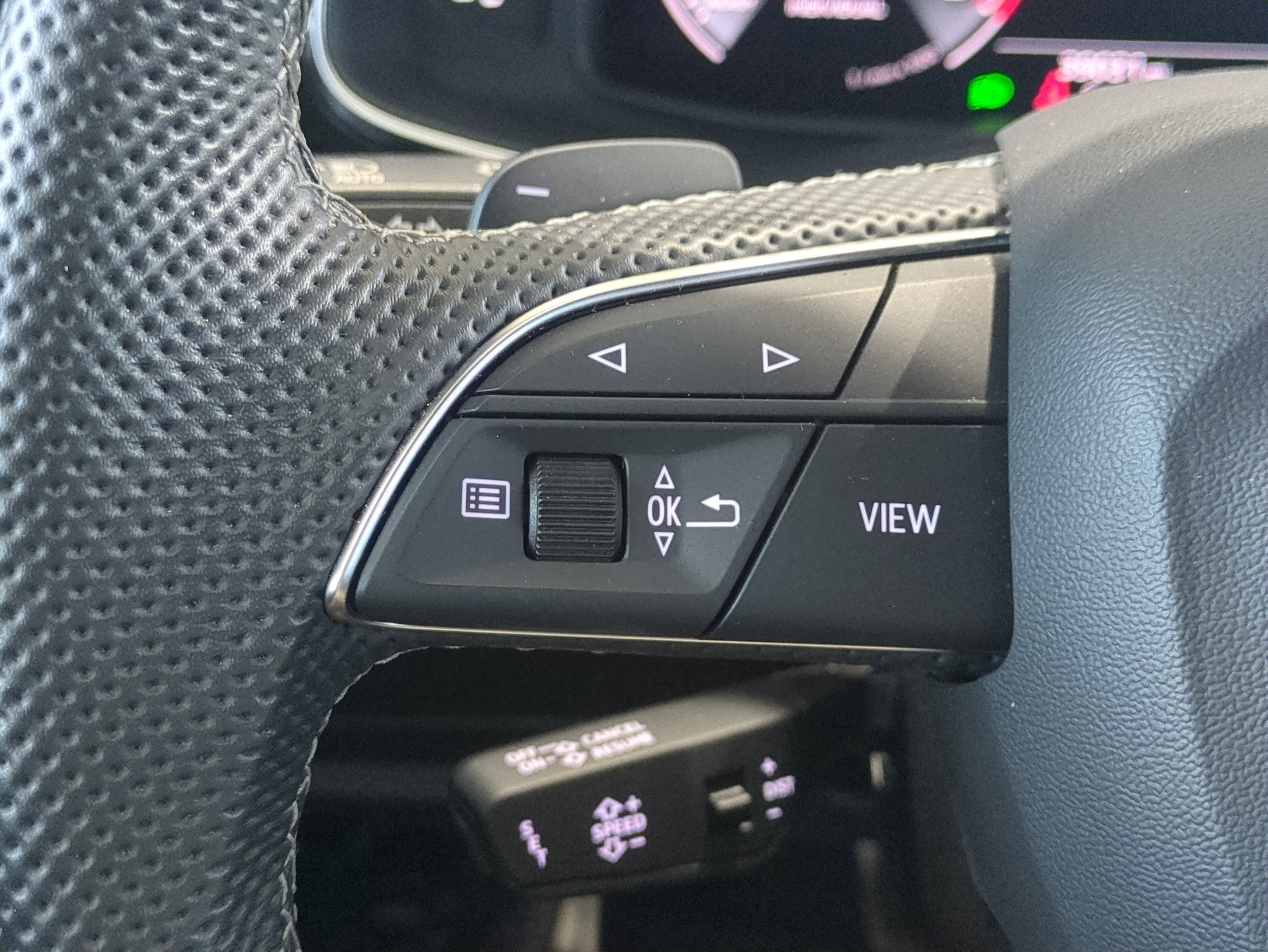 Used 2024 Audi SQ8 Prestige image 26