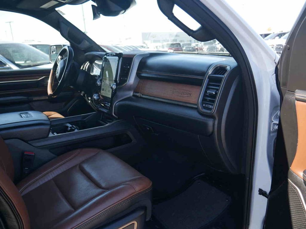 Used 2022 RAM 1500 Limited w/ Body-Colour Bumper Group image 33